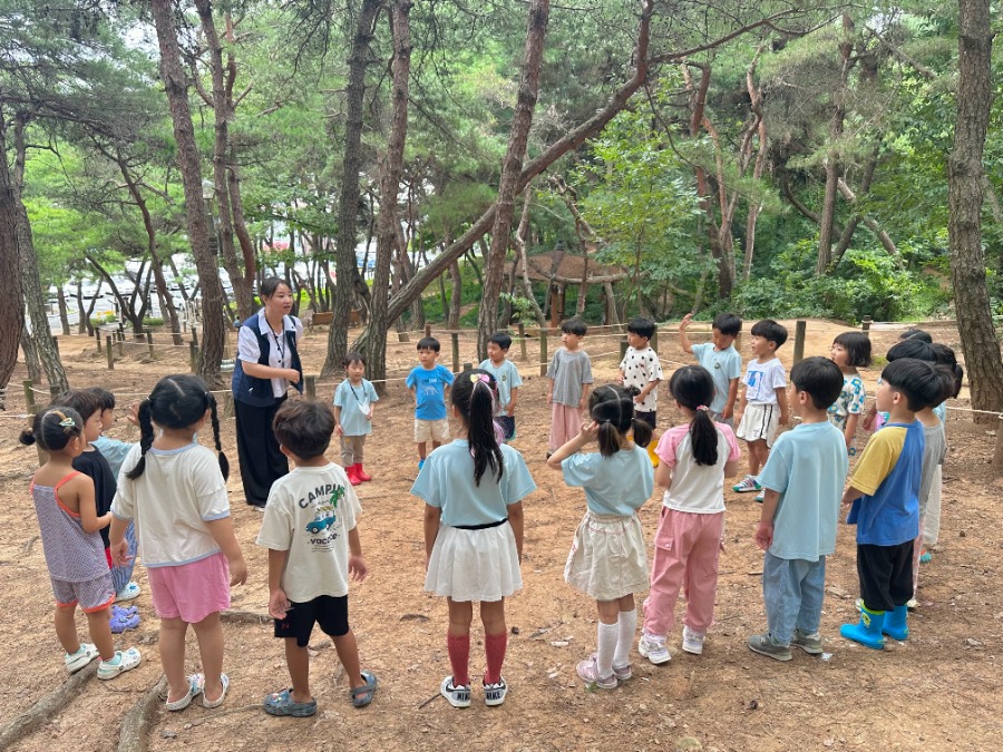 8월 숲해설가선생님과 함께하는 숲놀이